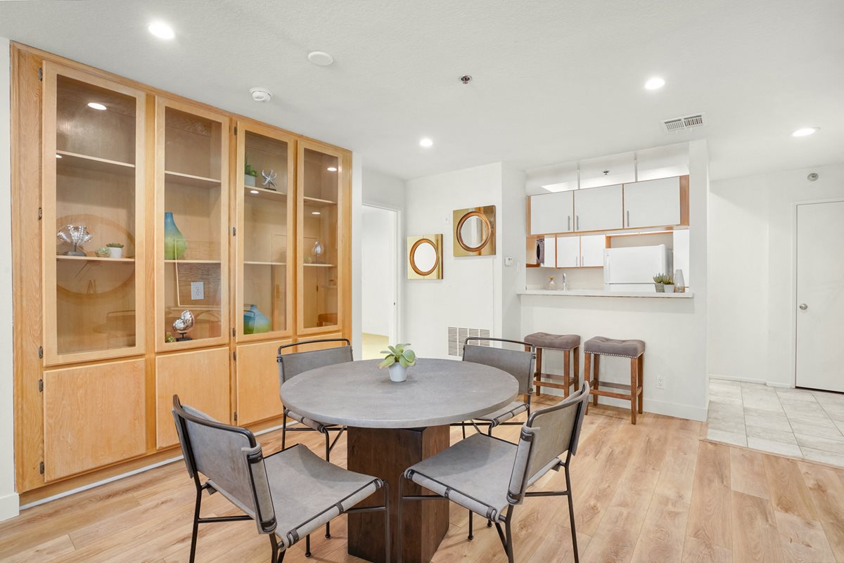 Midvale Court Apartments Westwood