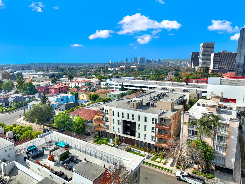 A cityscape with buildings and a clear sky at The Urbanpolitan, California 90036