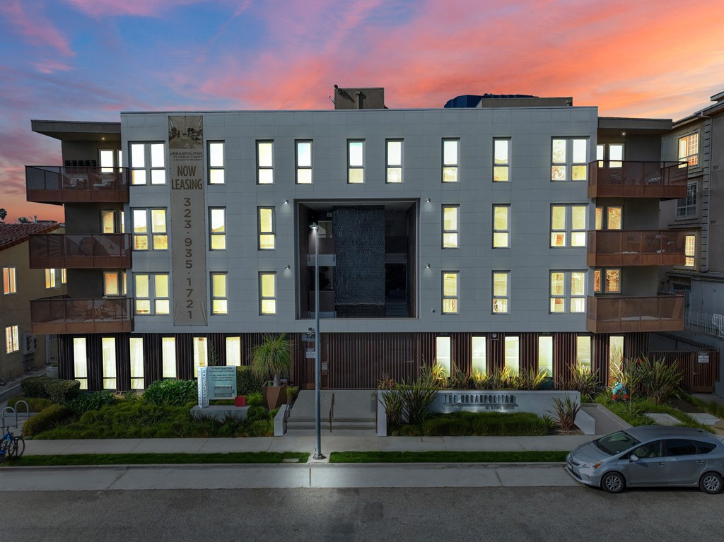 Exterior Building at The Urbanpolitan, Los Angeles, 90036