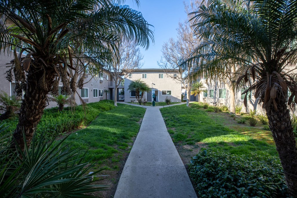 Park Place at Saticoy Courtyard