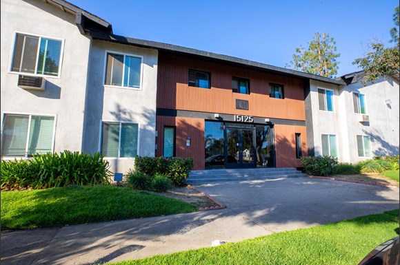 Park Place At Saticoy Apartments 15125 Saticoy Street Van Nuys Ca Rentcafe