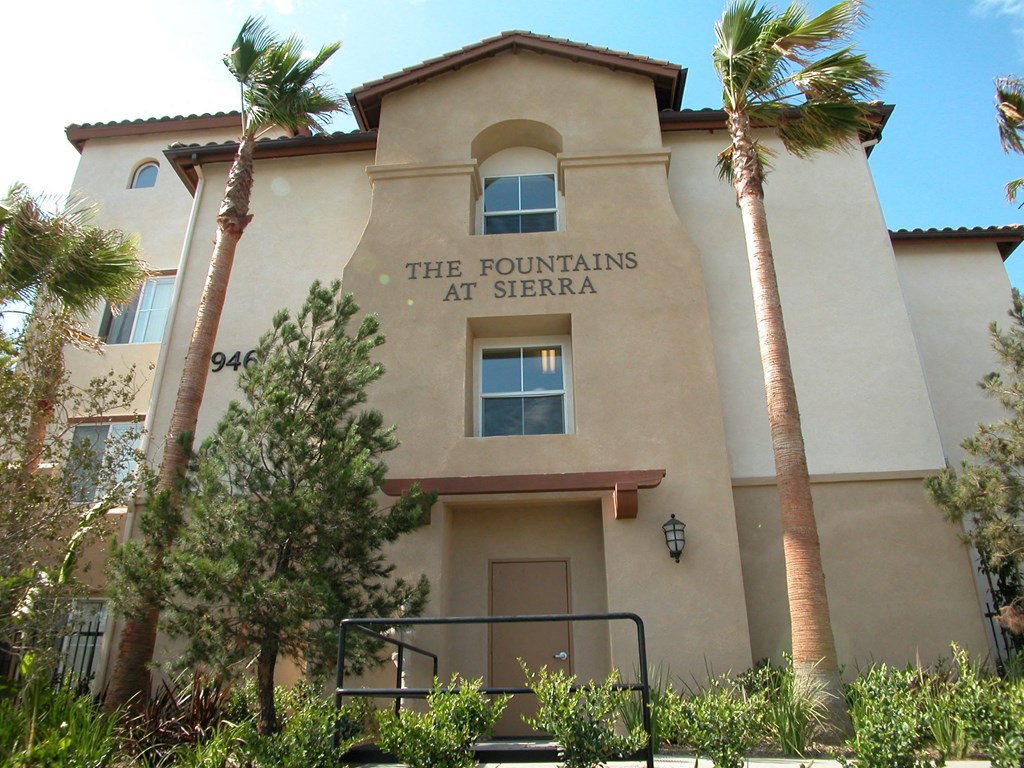 Fountains at Sierra Exterior