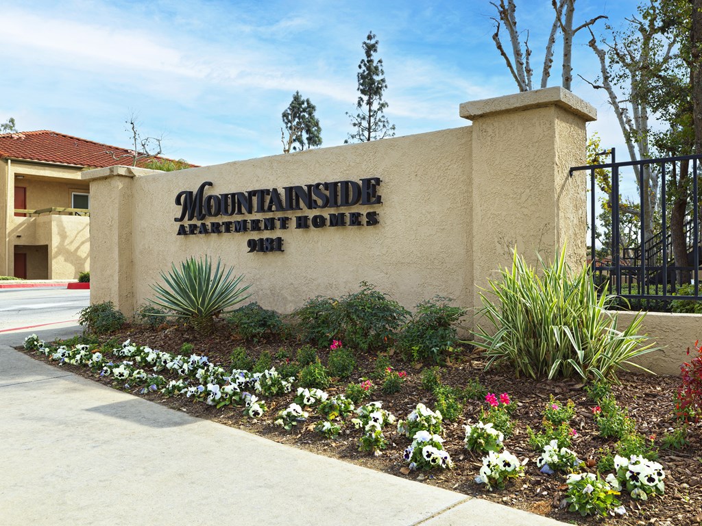 Mountainside sign and front entrance