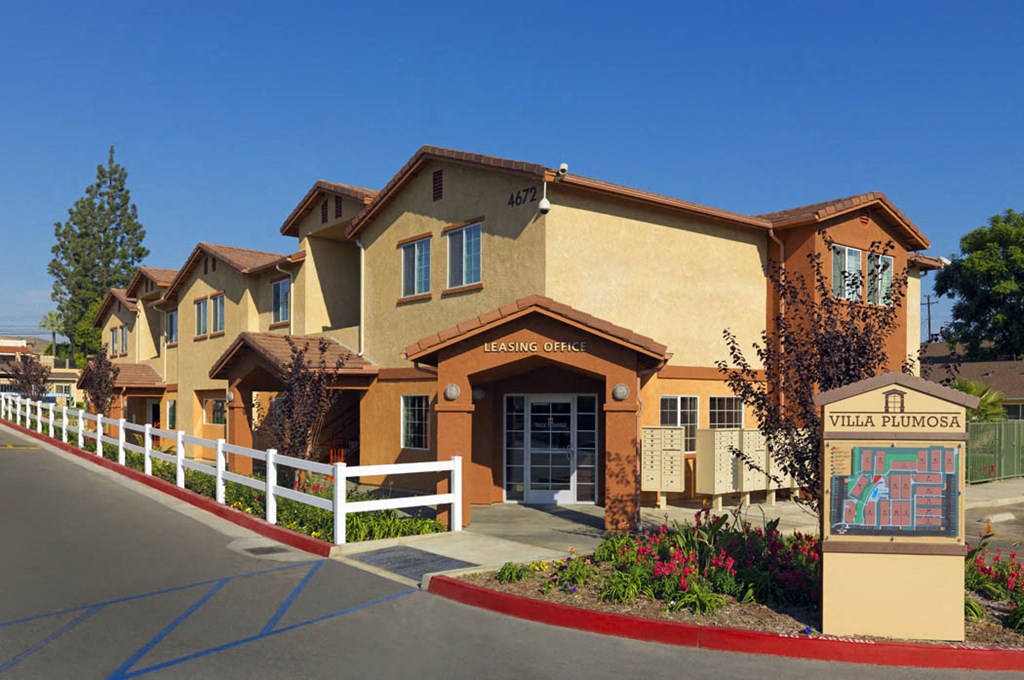 Villa Plumosa Street View