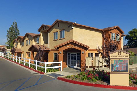 Villa Plumosa Street View