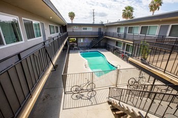 Homestead at Saticoy Pool - Photo Gallery 5