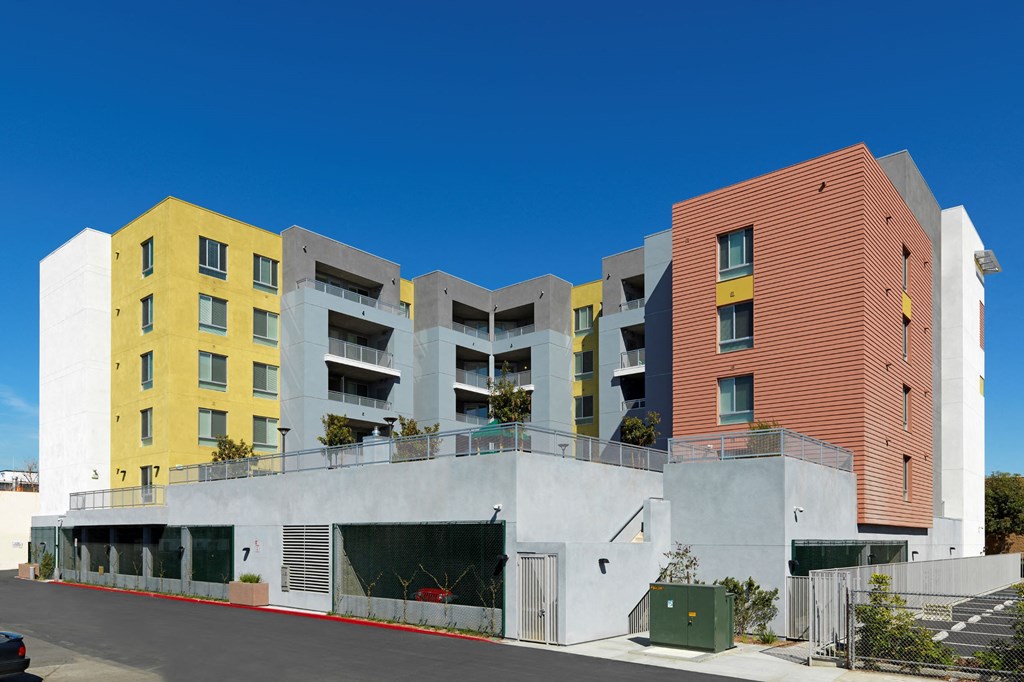 Downey View Exterior