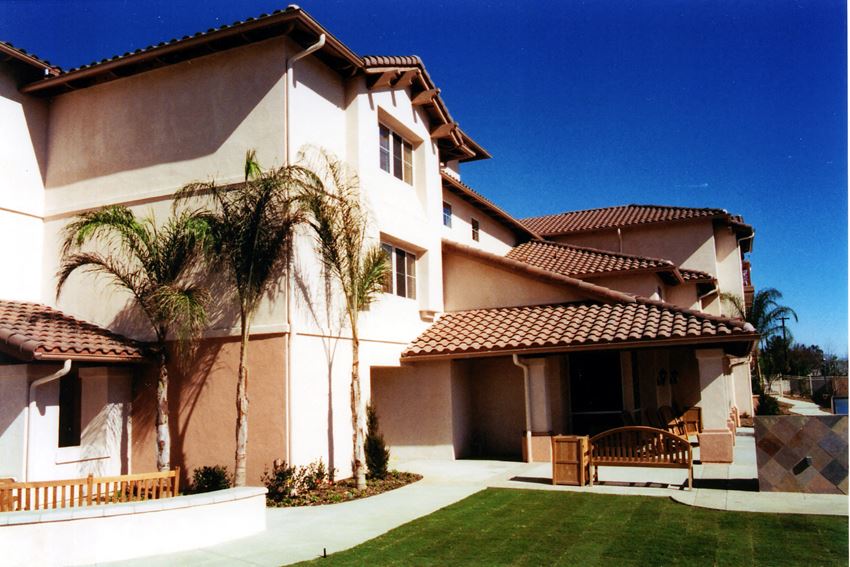 Heritage Pointe Courtyard Heritage Pointe Courtyard