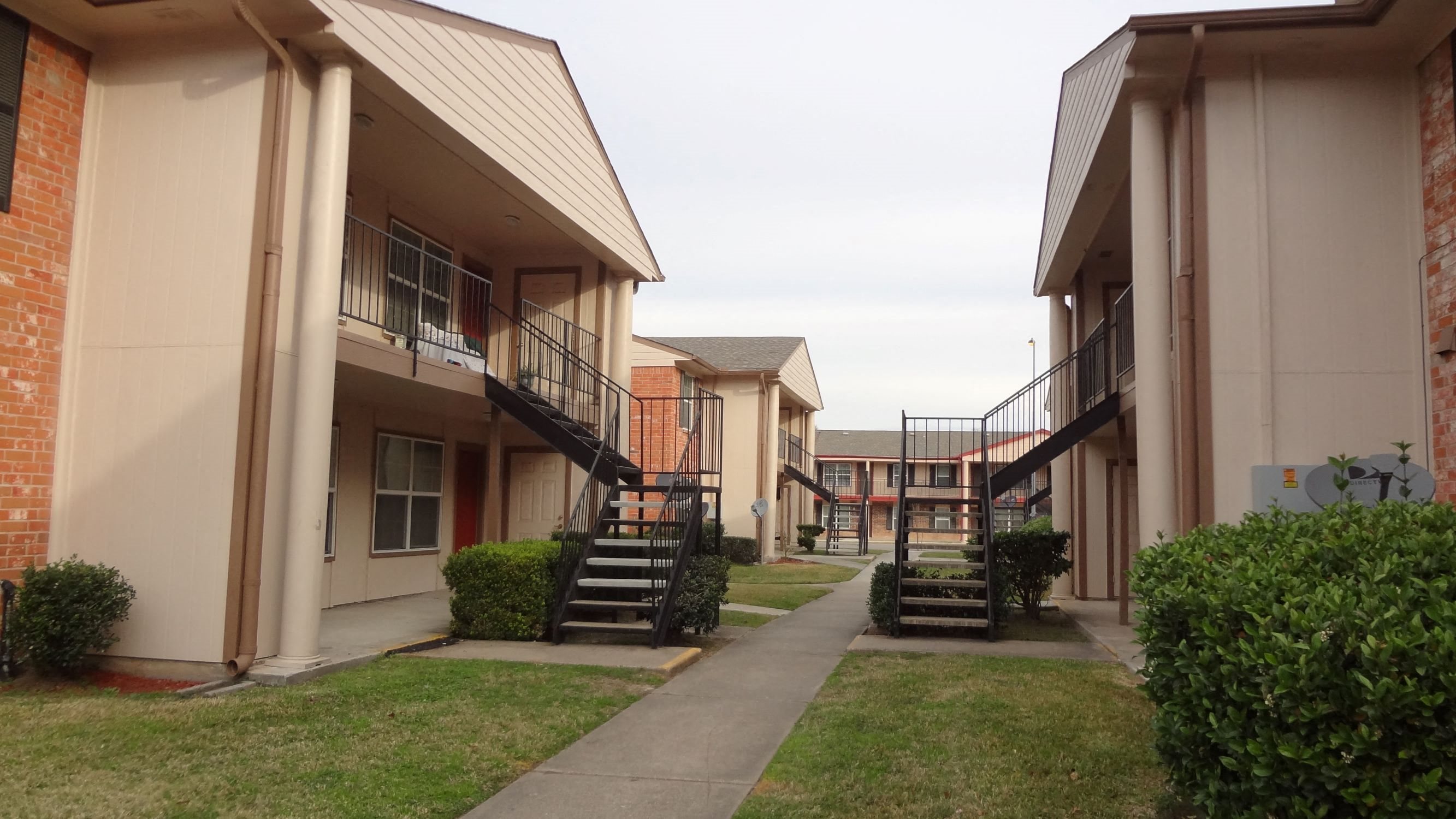 Photos and Video of Colony of Humble Apartments in Humble, TX
