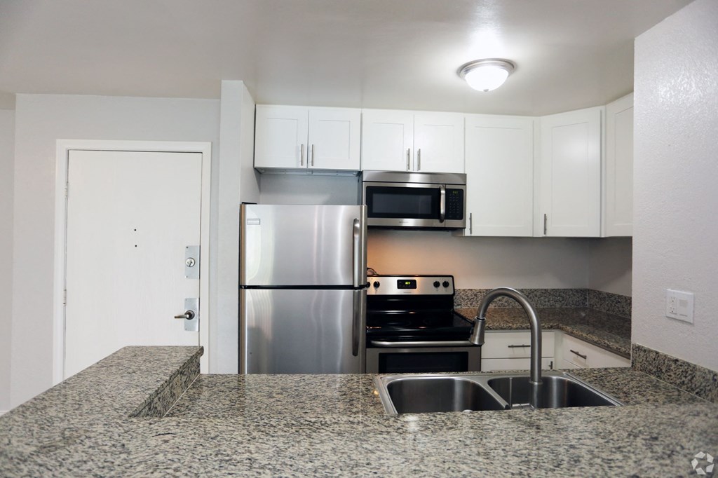 Midtown Apartment Homes Kitchen Midtown Apartment Homes Kitchen