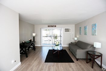 Midtown Apartment Homes Living Area Midtown Apartment Homes Living Area - Photo Gallery 5
