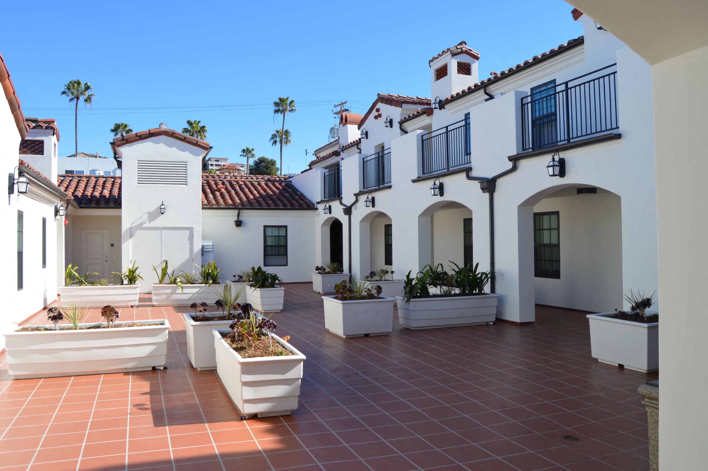 Las Palmas Village Courtyard
