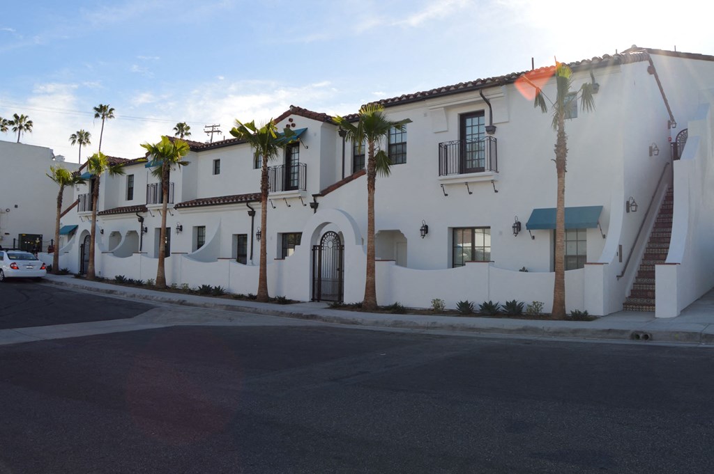 Las Palmas Village Street View
