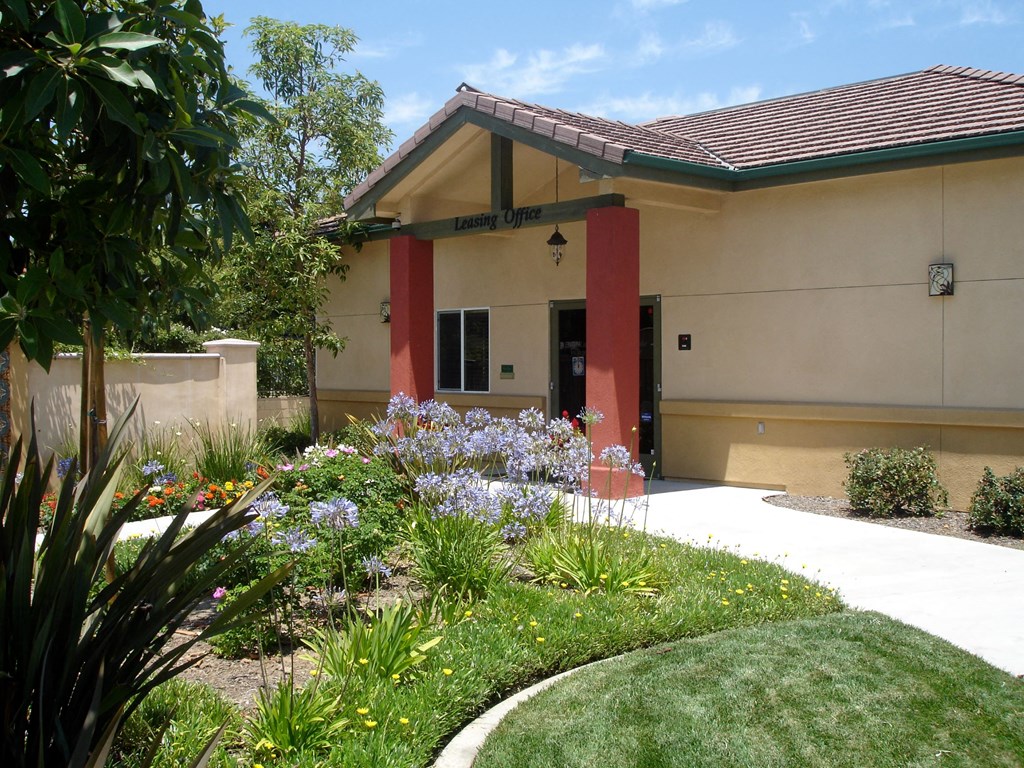 Little Lake Village Leasing Office