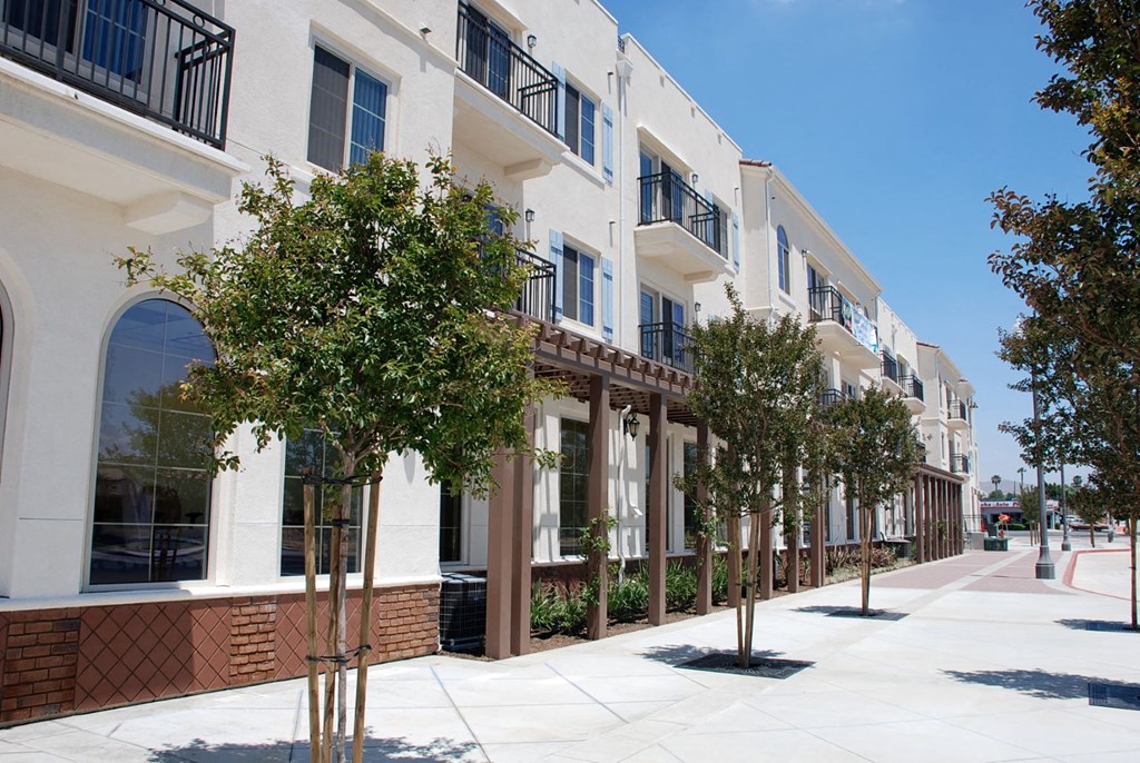 Mission Senior Village Exterior