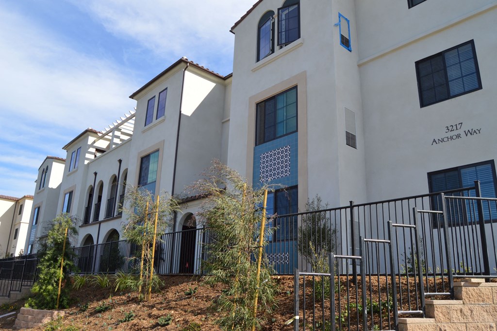 Mission Cove Exterior