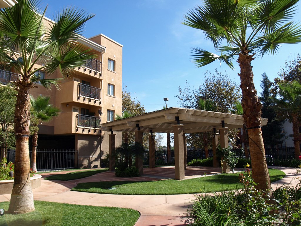 Park View Terrace Courtyard