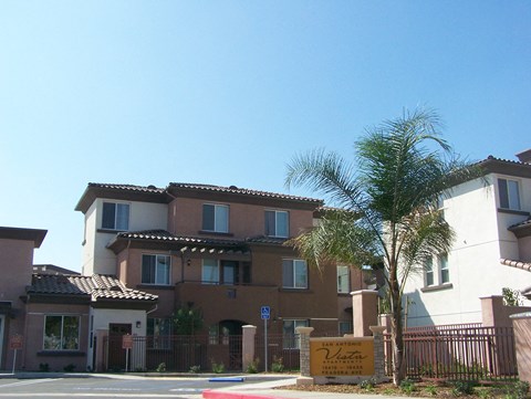 San Antonio Vista Front Entrance