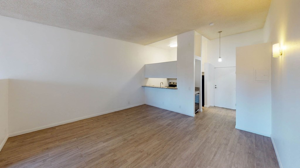 Studio-Room at Oxnard Plaza, California, 91606