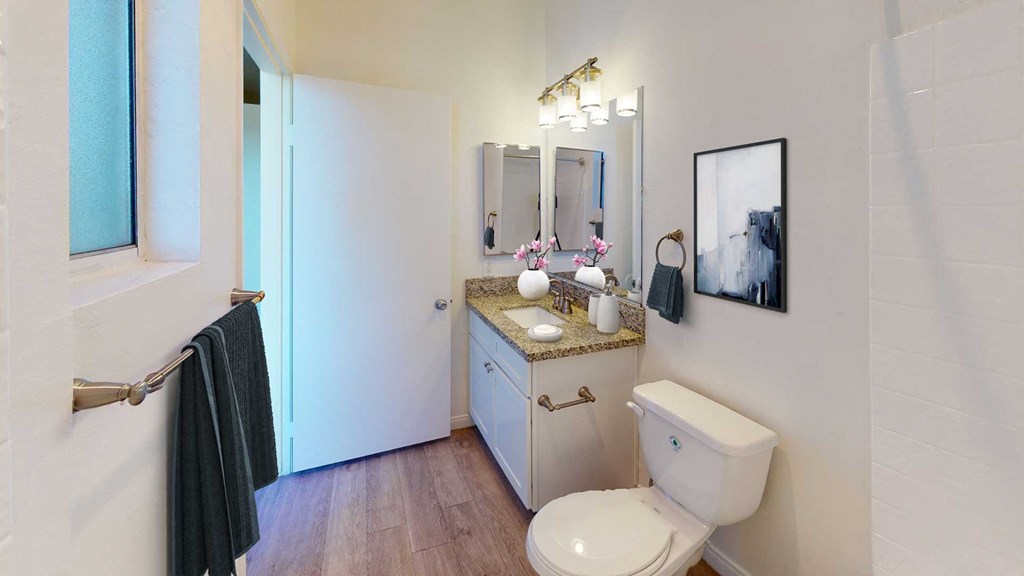 Bathroom at Oxnard Plaza, North Hollywood, California