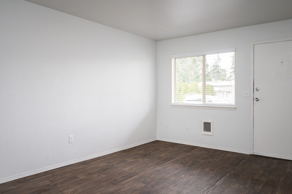 Apartment Entrance at Kentwood Apartments, Kent