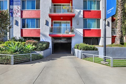 Exterior Landscape at Chateau La Fayette, California, 90057