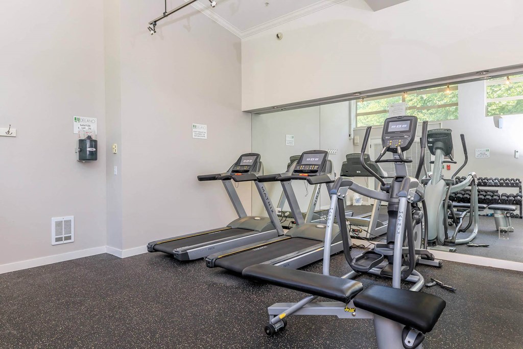 the gym at the flats at big tex apartments  at Delano, Redmond