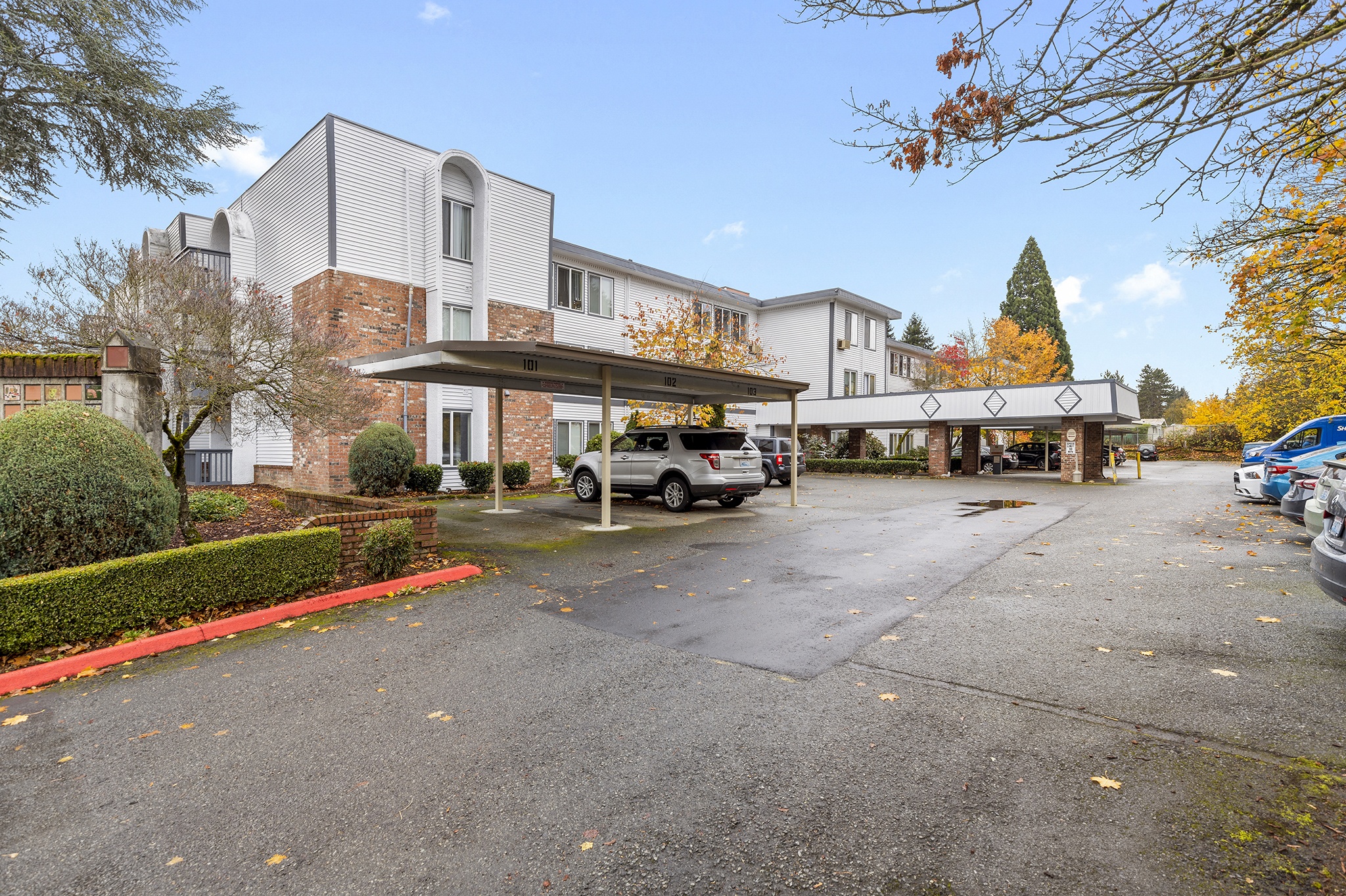 The Ridge At Bellevue Apartments, 13831 NE 8th St, Bellevue, WA RentCafe