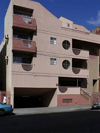 733 S. Mariposa Ave. 1-2 Beds Apartment for Rent
