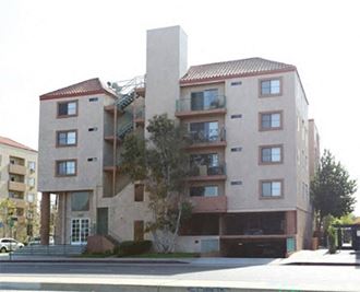 1320 Venice Blvd. 1-2 Beds Apartment for Rent