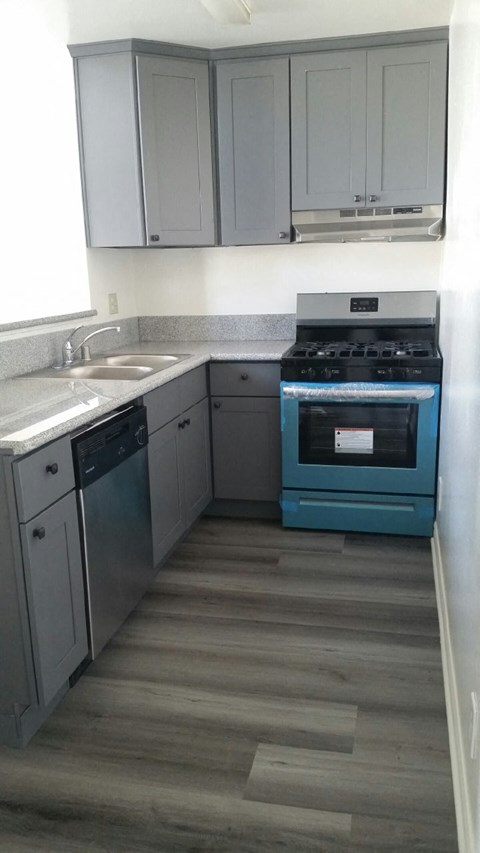 1632 N. Formosa Ave. Studio-1 Bed Apartment for Rent - Photo Gallery 14
