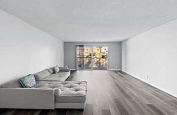 7500 Mason Ave 1-2 Beds Apartment for Rent - Photo Gallery 5