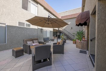 21320 Parthenia St 1-2 Beds Apartment for Rent - Photo Gallery 3