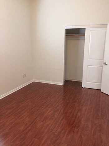 15164 Roscoe Blvd 1-2 Beds Apartment for Rent - Photo Gallery 6