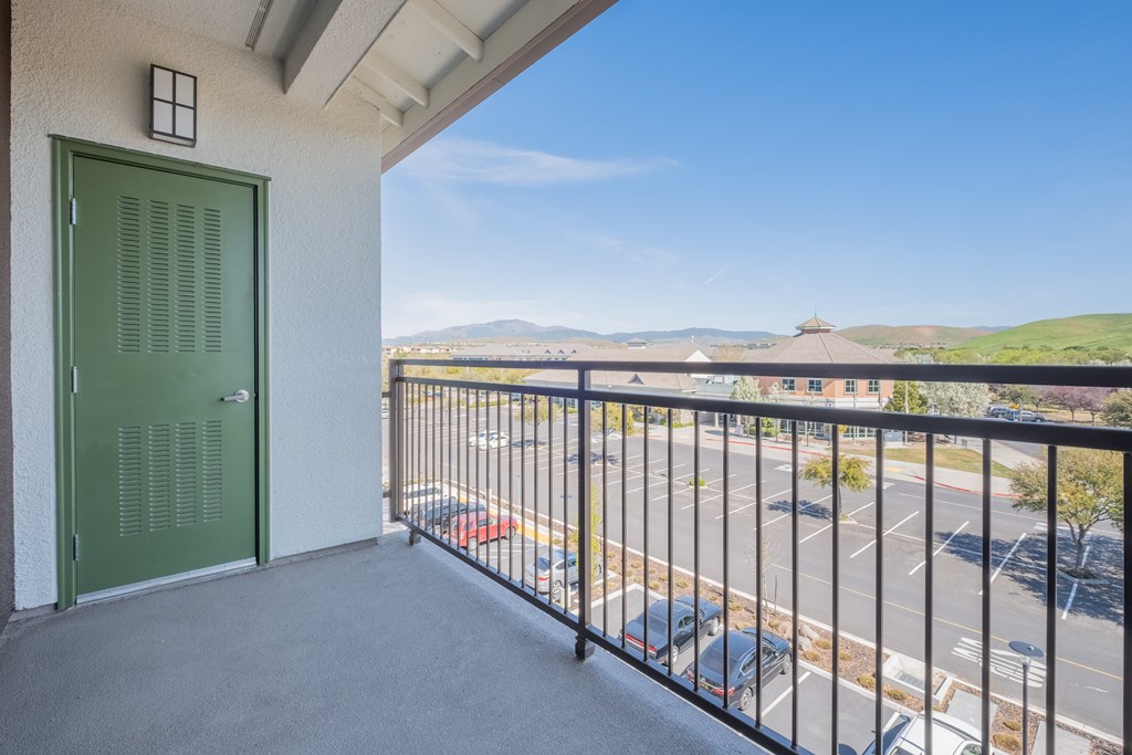 Deer Creek Apartments