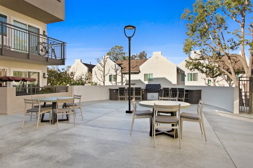 Outdoor Grill And Patio at Harvard Manor, Irvine, 92612