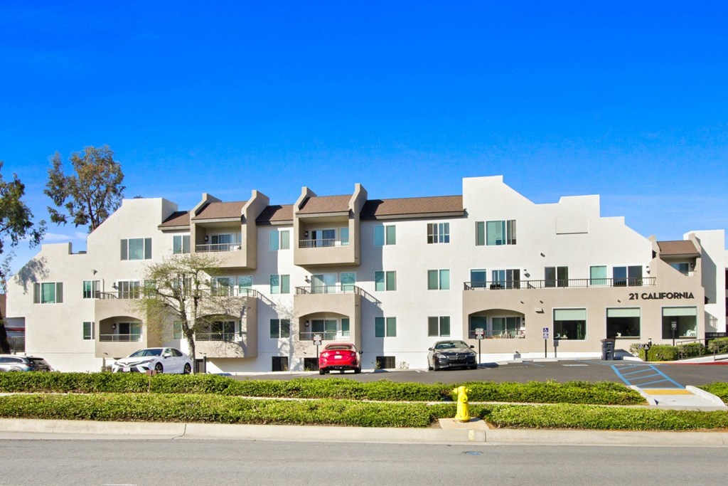Exterior View at Harvard Manor, California, 92612