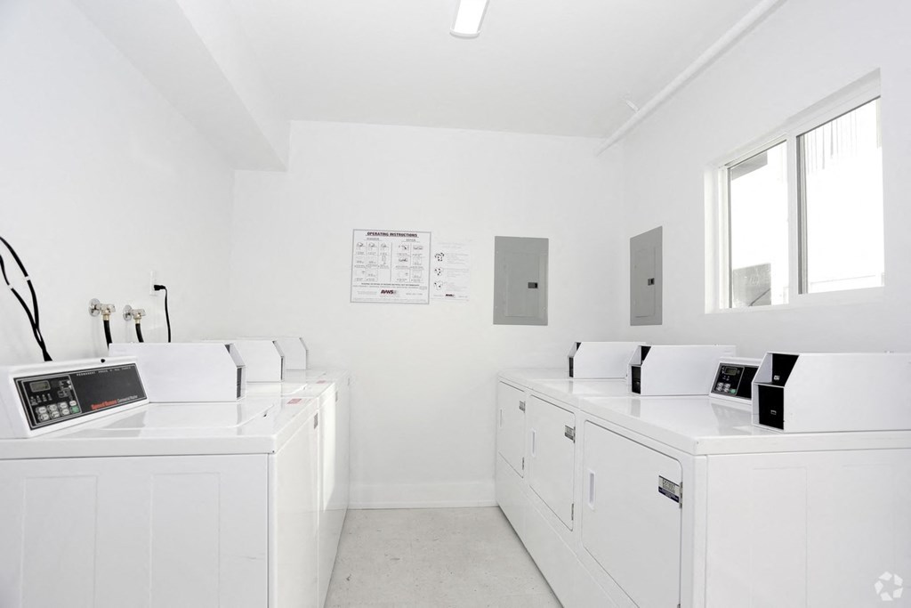 Laundry at Park Apartments, Norwalk, CA, 90650