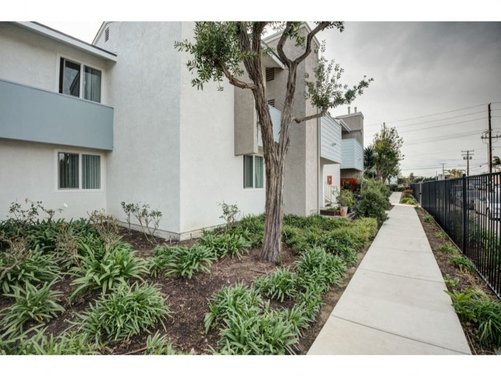 Walking Trail at Costa Mesa Family Village, Costa Mesa, California