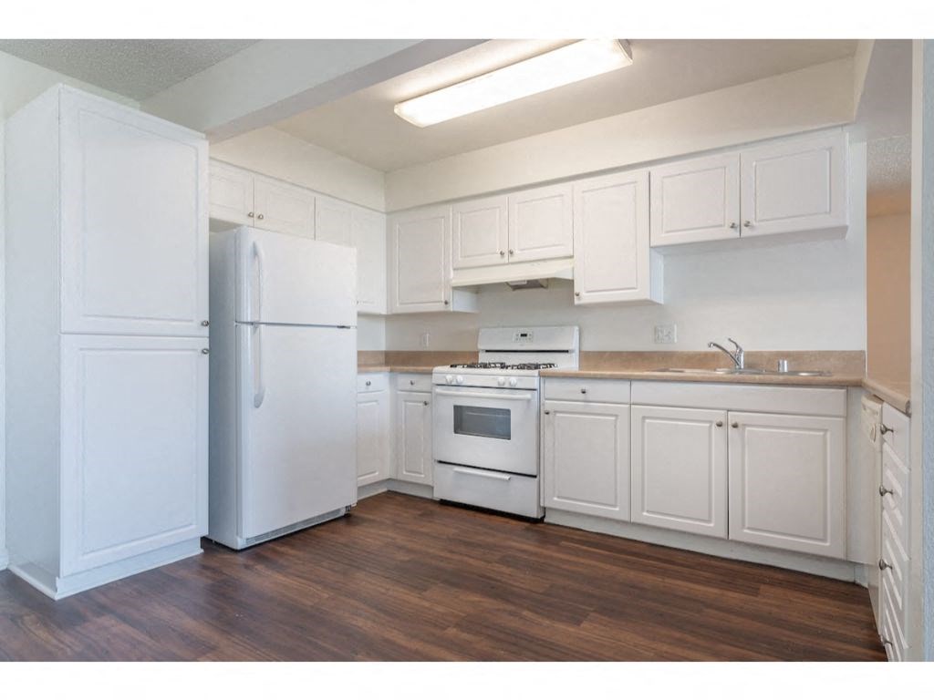 Large Kitchen at Costa Mesa Family Village, Costa Mesa, California