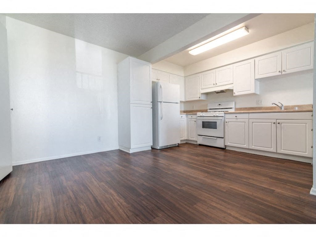 Chef-Inspired Kitchens at Costa Mesa Family Village, Costa Mesa