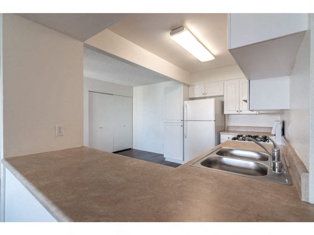 Kitchen Sink at Costa Mesa Family Village, Costa Mesa, CA, 92627