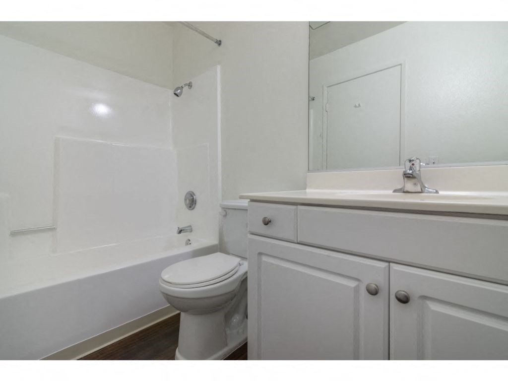 Luxurious Bathroom at Costa Mesa Family Village, Costa Mesa, 92627