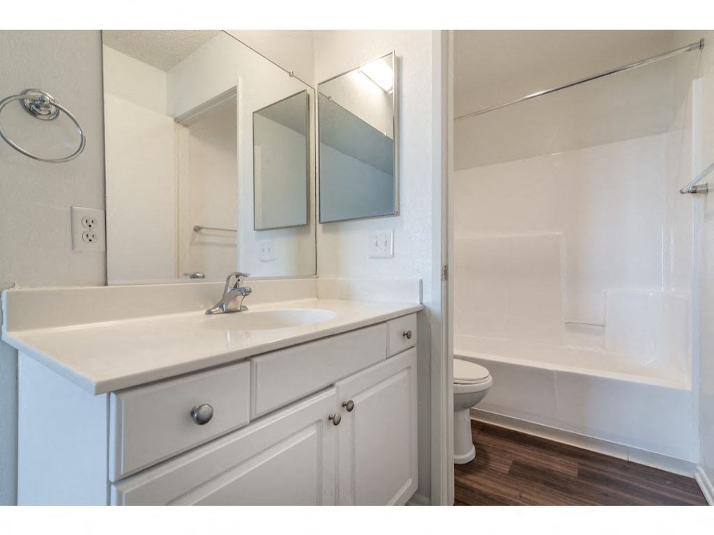 Modern Bathroom at Costa Mesa Family Village, Costa Mesa, 92627