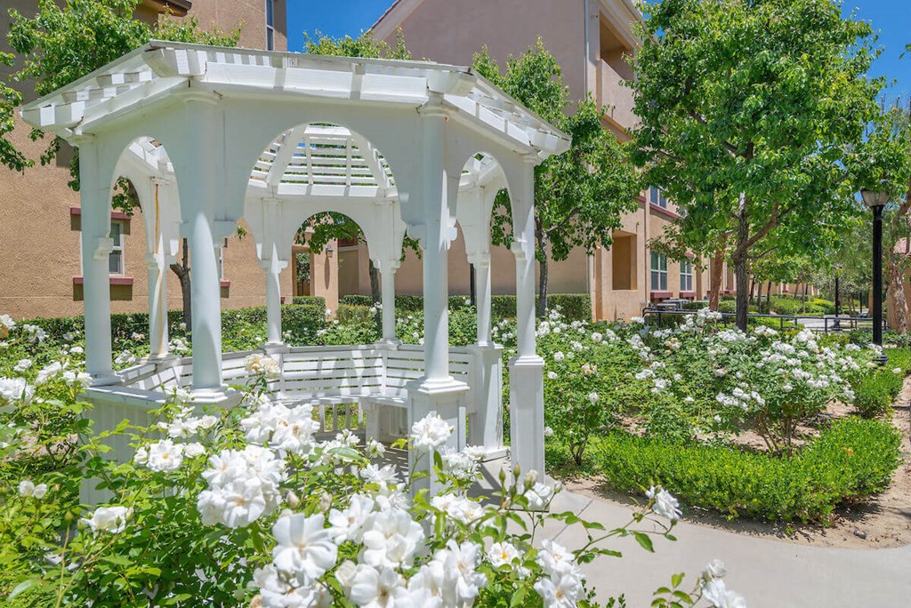 Courtyard Garden at Sonoma at Porter Ranch, Porter Ranch, California