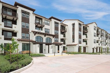 the preserve at ballantyne commons apartments exterior - Photo Gallery 3