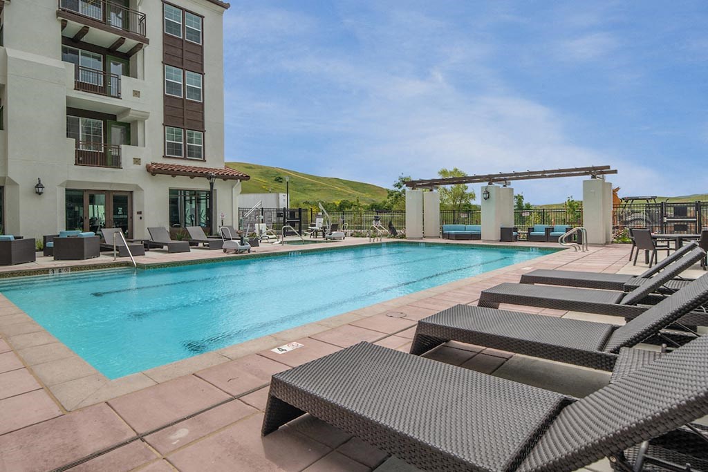 Deer Creek Apartments