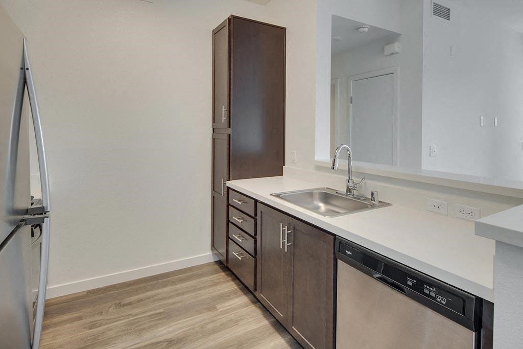 Deer Creek Apartments