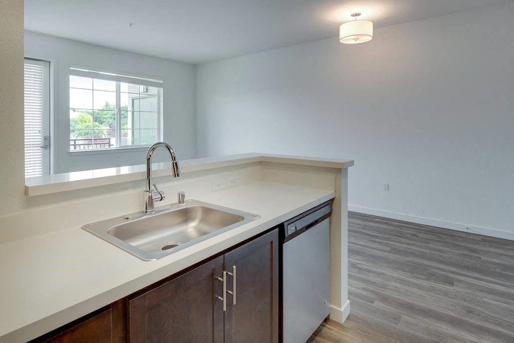 Deer Creek Apartments