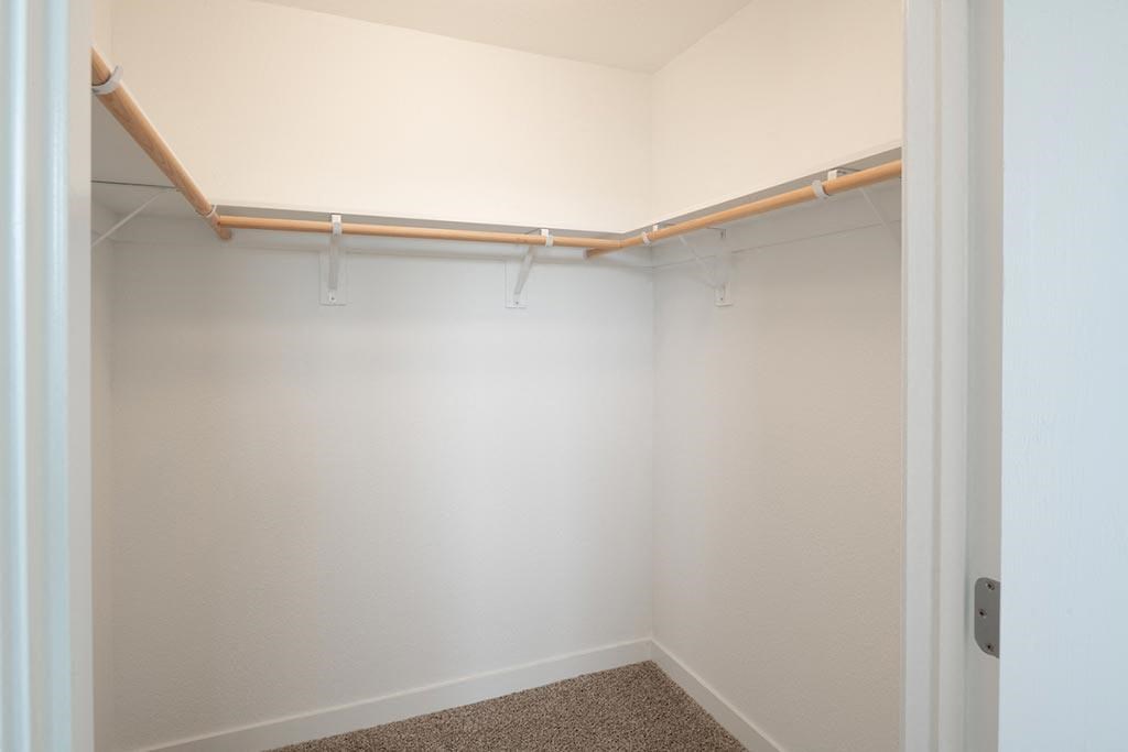 Deer Creek Apartments